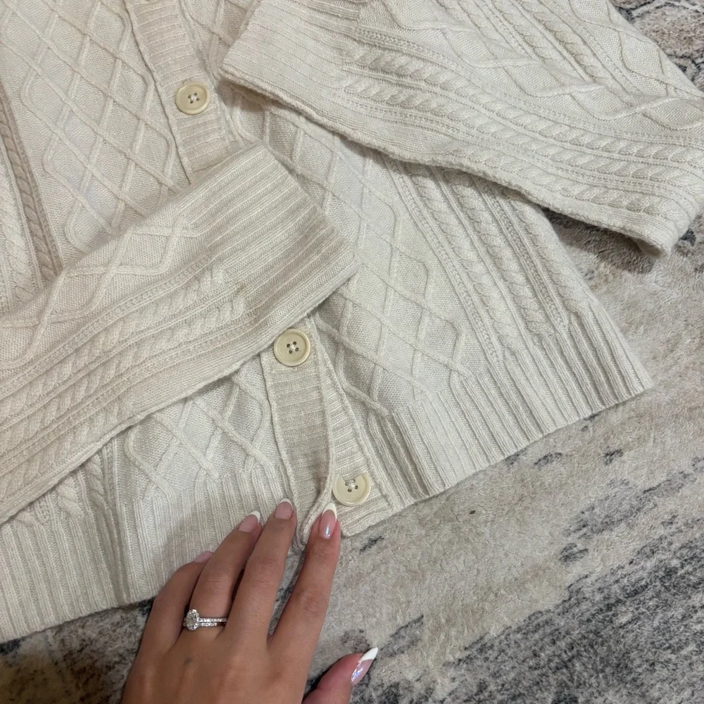INHABIT Cashmere cable knit Long Sleeve Cardigan Size S cream